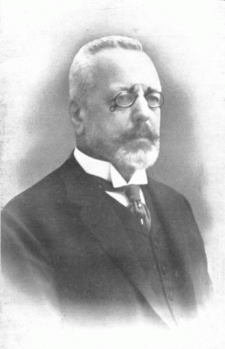 István Burián na snímku z doby okolo r. 1915
