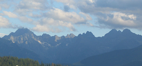 Panorama of High Tatras. Peaks, from left to right: Gerlachovský štít, Batizovský štít, Kačací štít, Končistá, Gánok, Vysoká, and Rysy