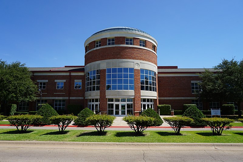 File:Texas Woman's University September 2015 67 (Pioneer Hall).jpg