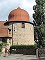 Muhafaza - Leylek Kulesi - Cadı Kulesi'nin ve bitişiğindeki evin cepheleri ve çatıları