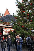 Tuvi Tallinna Raekoja platsi jõuluturul.jpg