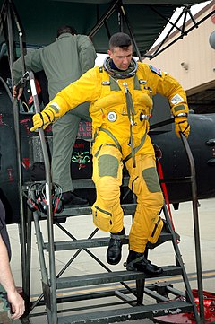 Пилот U-2S Dragon Lady, Блок 10 в высотно-компенсирующем костюме, снимок 2006 г.