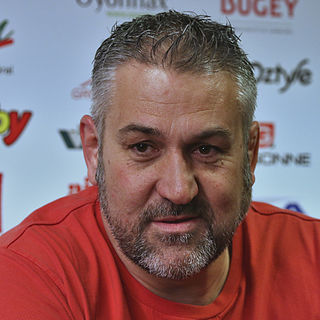 <span class="mw-page-title-main">Christophe Urios</span> French rugby union player and coach (born 1973)