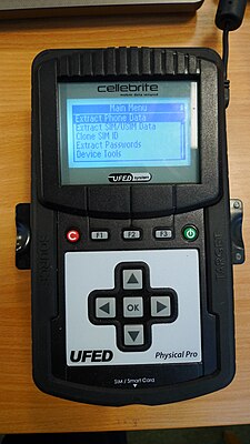 Устройство Cellebrite UFED для извлечения криминалистической информации с мобильных устройств