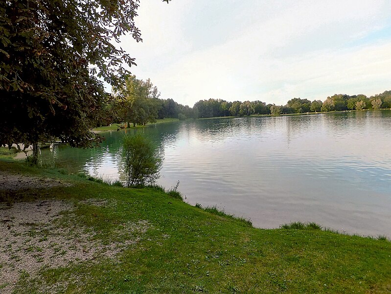 File:Unterschleißheimer See 27.8.2015 - 5.JPG