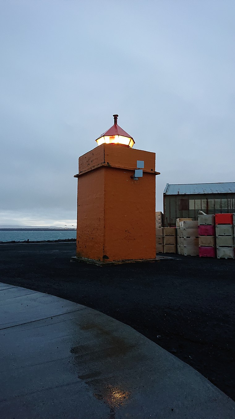 Vatnsnes Lighthouse