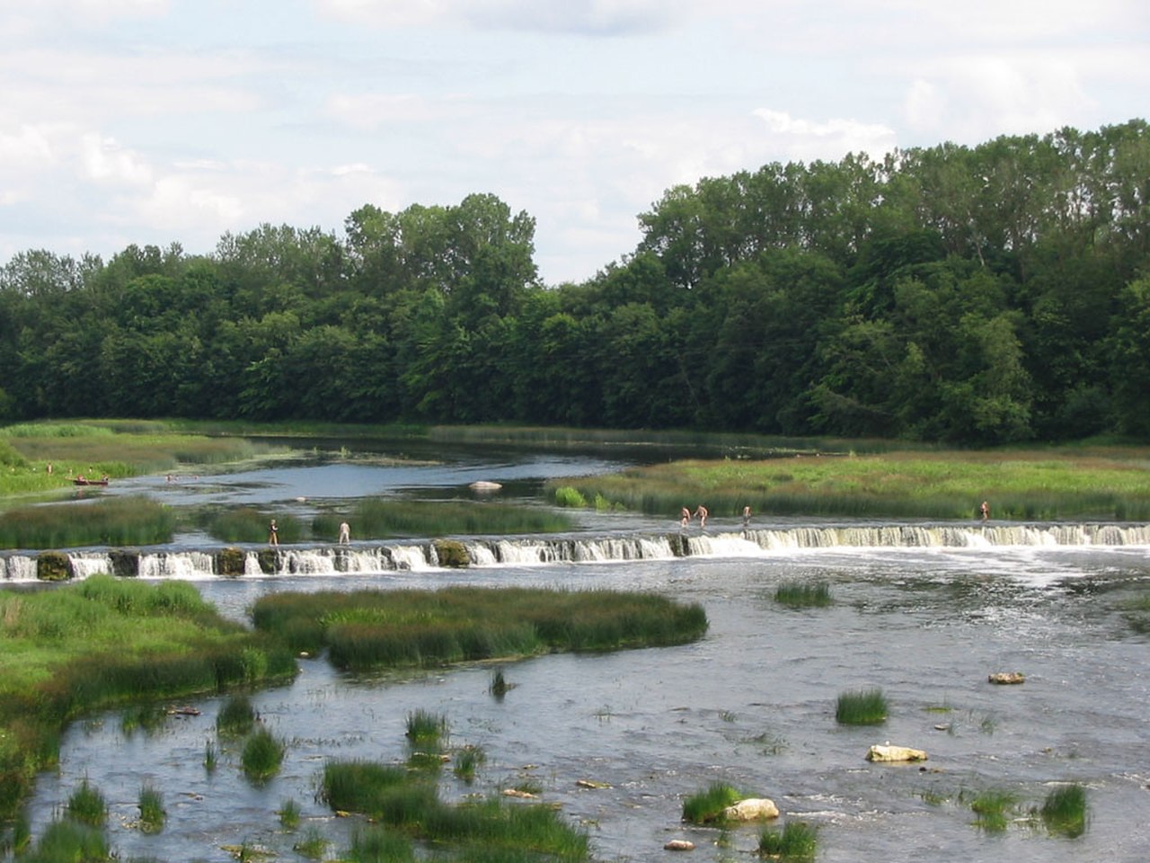 Река вента. Вента река в Латвии. Водопад Вентас. Водопад Кулдыга Латвия. Вента.