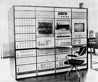 <span class="mw-page-title-main">Hybrid computer</span> Combination of analog and digital computer