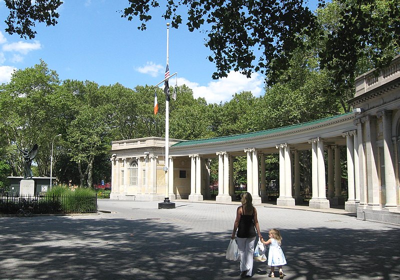 File:Winthrop Shelter Pavilion jeh.JPG