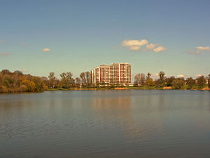 Wolfsburg Grosser Schillerteich April 2013.JPG