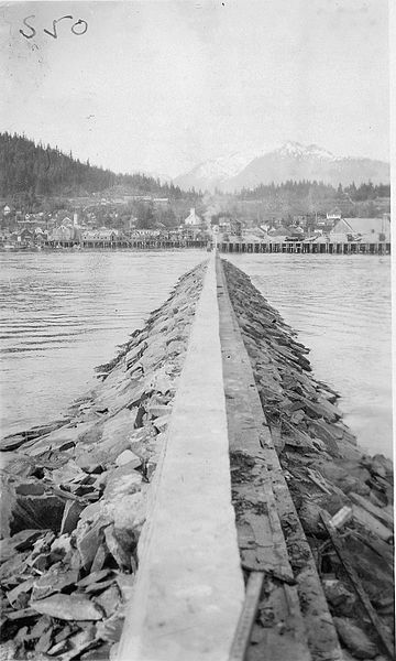 File:Wrangell Harbor, Alaska. Completed breakwater. 1927 - NARA - 298779.jpg