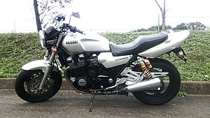 ヤマハ・XJR - Wikipedia