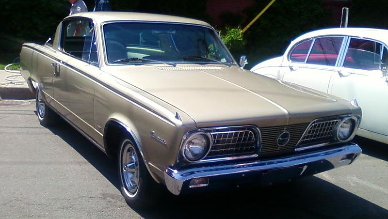 File:'66 Plymouth Barracuda (Auto classique VAQ St-Lambert '12).jpg