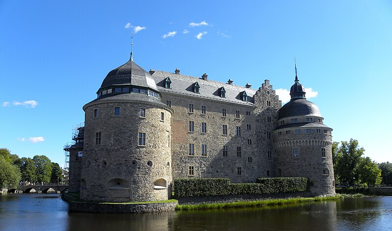 File:Örebro slott 2012.JPG