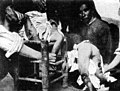 Հայ երեխաներ, որոնց մարմիններից Ադանայի կոտորածի ժամանակ կտրող գործիքով մսի կտորներ են պոկել և կոտրել ծնկները, 1909թ․