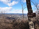 晃石山から北面のゴルフ場