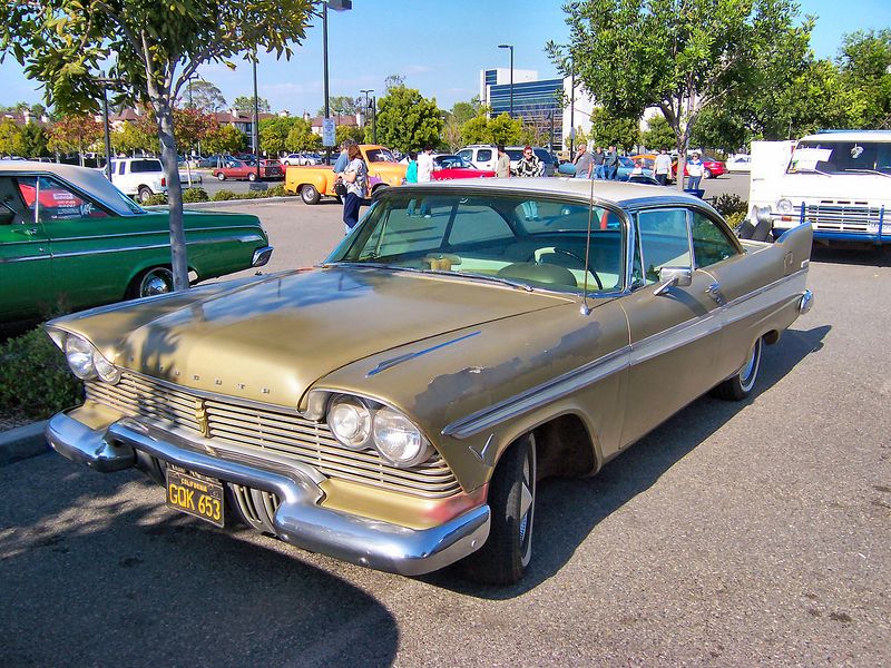 File:Plymouth Belvedere Maple St.jpg - Wikimedia Commons