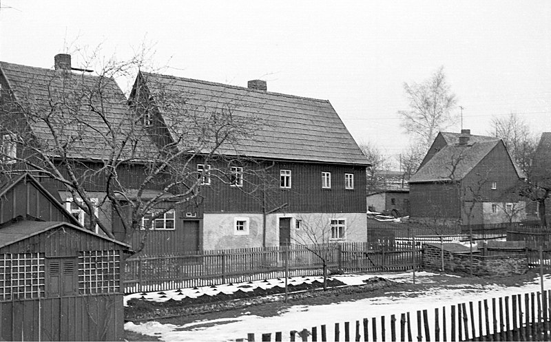 File:19690302350NR Hilbersdorf bei Freiberg Dorfstraße.jpg