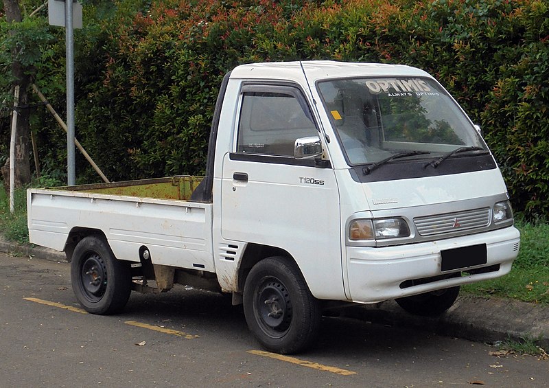 File:2002 Mitsubishi Colt T120SS 1.3 (20191215) 01.jpg