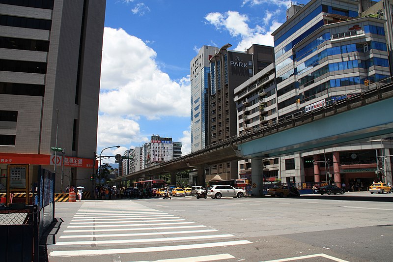 File:2010 07 21690 6860 Da'an District, Taipei, Xinyi Road Fuxing Road, Taipei Metro Muzha Line, Viaducts, Composite bridges, Taipei Metro Xinyi Line, Tunnel construction in Taipei Bottom-up method, Taiwan.JPG