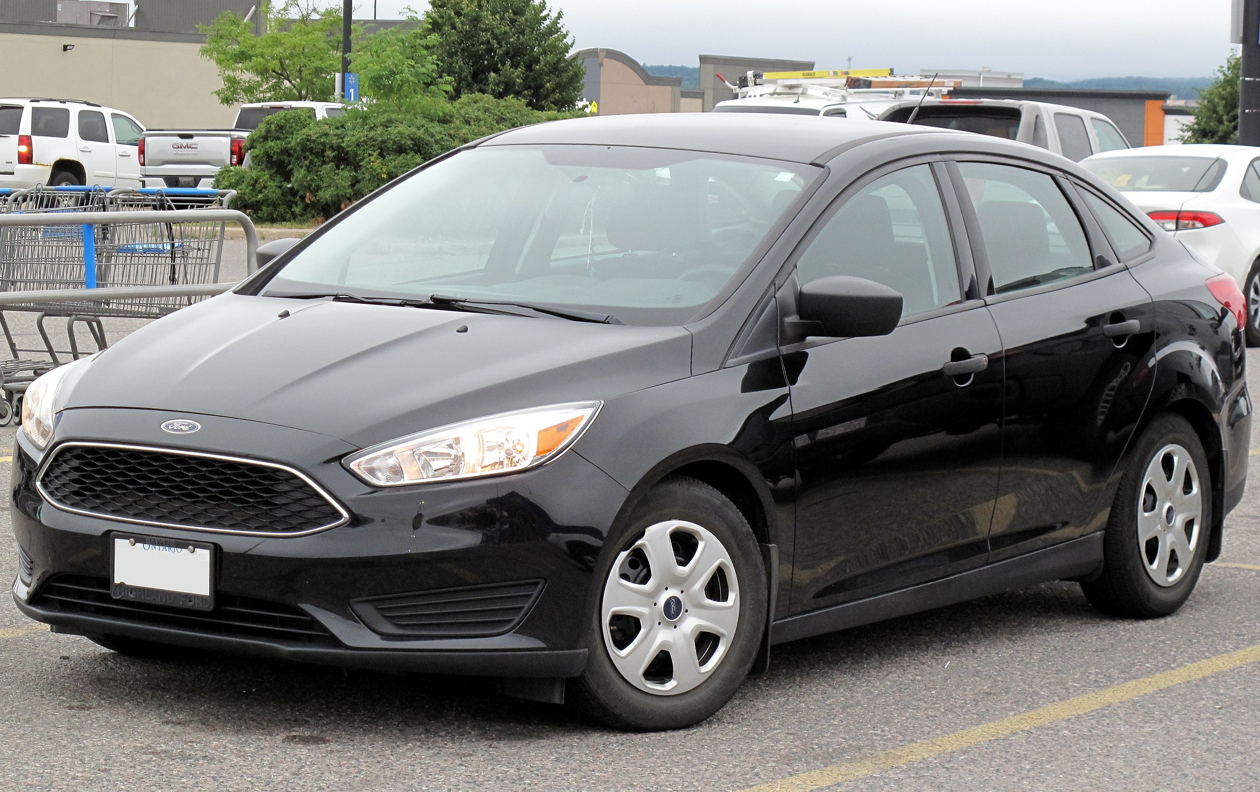 2022 black ford focus sedan