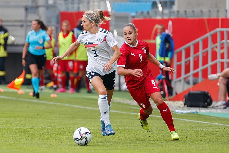 File:2021-09-21 Fussball, Frauen, Länderspiel, Deutschland - Serbien 1DX 4808 by Stepro.jpg