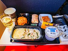 An Air France economy class meal served on a trans-Atlantic flight 28-FEB-2023 - AF65 LAX-CDG (B777-300ER - F-GSQH) (02).jpg