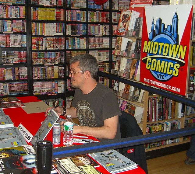 Niles at a book signing for Mystery Society #1 at Midtown Comics Times Square, May 29, 2010