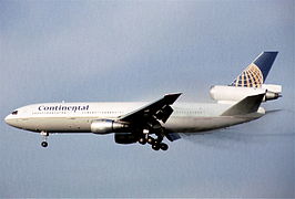 McDonnell Douglas DC-10-30 arriving at Zürich Airport.