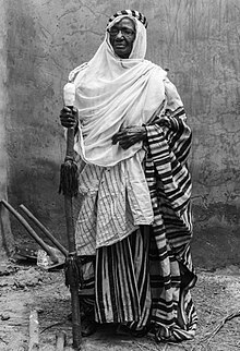 A female royalty of Dagbon. A Female Elder (Queen, Princess) of Dagbon in Northern Ghana.jpg