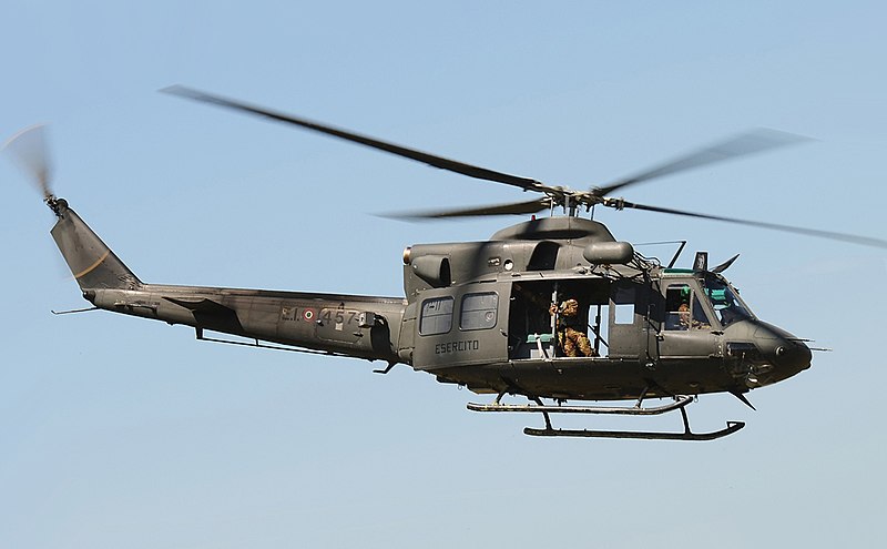 File:Agusta-Bell AB-412 Griffon, Italy - Army (canted).jpg