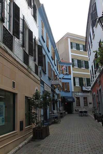 File:Alley in Gibraltar 94.jpg