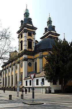 Andreaskirche in Duesseldorf-Altstadt, von Nordosten.jpg
