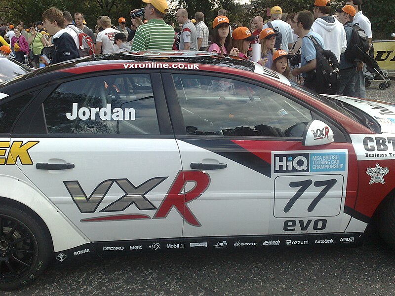 File:Andrew Jordan Vauxhall Vectra.jpg