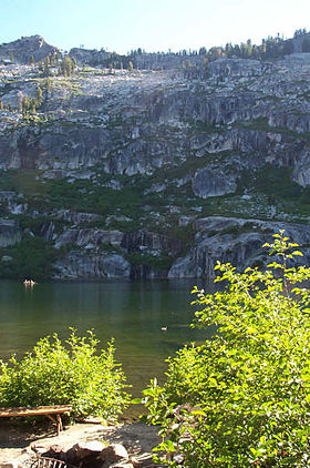 Illustrasjonsbilde av artikkelen Angora Lakes