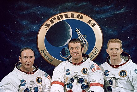 Астронавт 9 букв. Аполлон 14. Аполлон 14 на Луне.