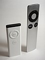 Apple Remote Compare G1 with G2 DSC08604.JPG
