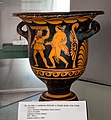 Asteas - RFVP 2-40 - phlyax with dish on his head and Dionysos - two draped youths - Benevento MdS - 03