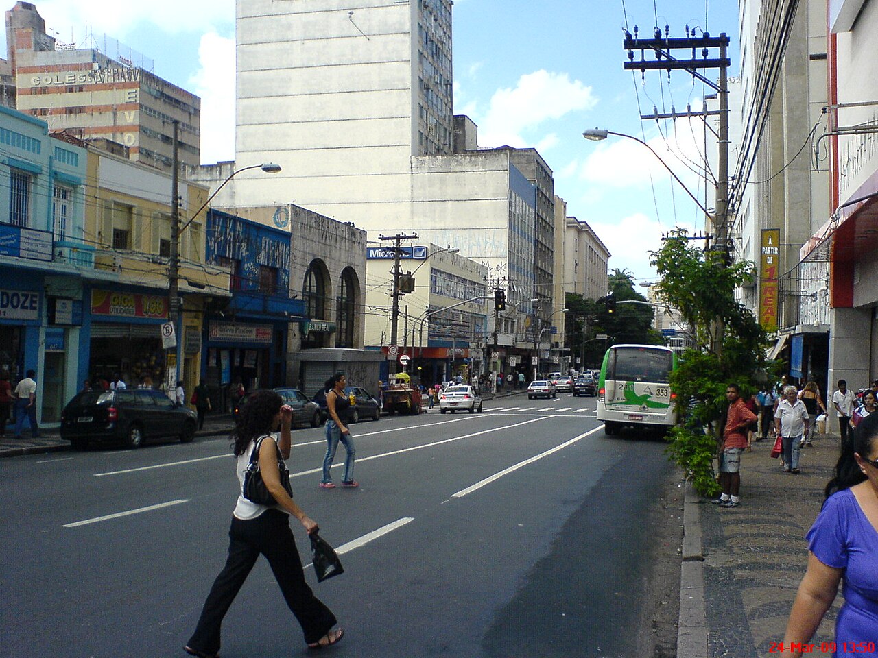File:Av Campos Sales e Cruzamento da Rua Jose Paulino - Campinas SP -  panoramio.jpg - Wikimedia Commons
