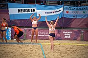 Deutsch: Beachhandball bei den Olympischen Jugendspielen 2018; Tag 5, 10. November 2018; Mädchen, Hauptrunde - Chinese Taipei (Taiwan)-Niederlande 1:2 English: Beach handball at the 2018 Summer Youth Olympics at 11 October 2018 – Girls Main Round – Chinese Taipei (Taiwan)-Netherlands 1:2