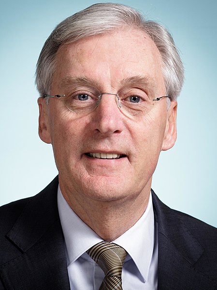 File:Ben Knapen 2012 (cropped).jpg