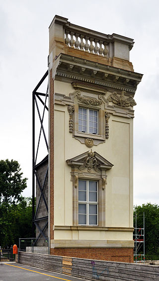 Das Berliner Schloss 320px-Berlin_-_Musterfassade_des_Berliner_Stadtschlosses