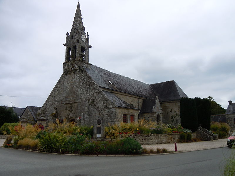 File:Berné église paroissiale.JPG