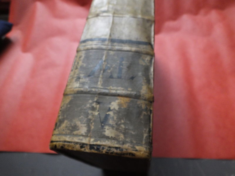 File:Biblia Latina 1479 later binding 3191.JPG