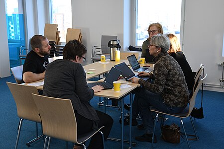 Hackathon om Wikidata och länkade öppna data för Kungliga bibliotekets personal.