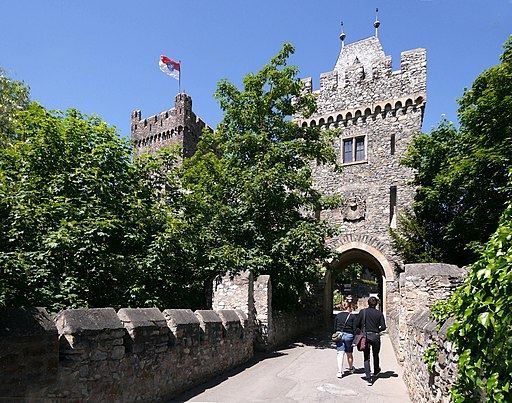 Bingen Burg Klopp Eingangsbrücke und Tor
