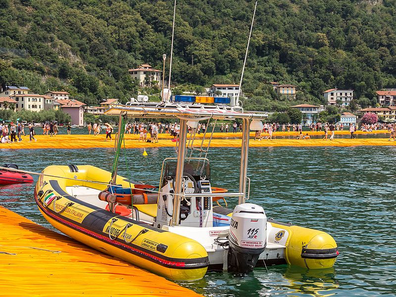 Boat of Croce Rossa Italiana, Lake Iseo-7737.jpg