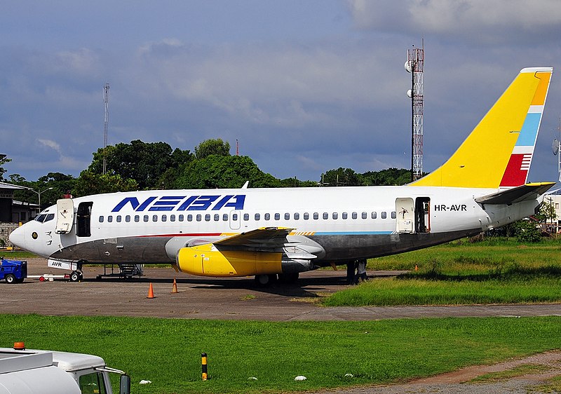 File:Boeing 737-232(Adv), Northeast Bolivian Airways JP7491222.jpg