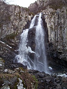 Boyana waterfall - spring 2009.jpg