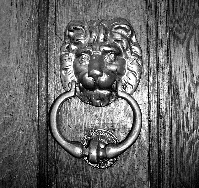 File:Brass Door Knocker.jpg